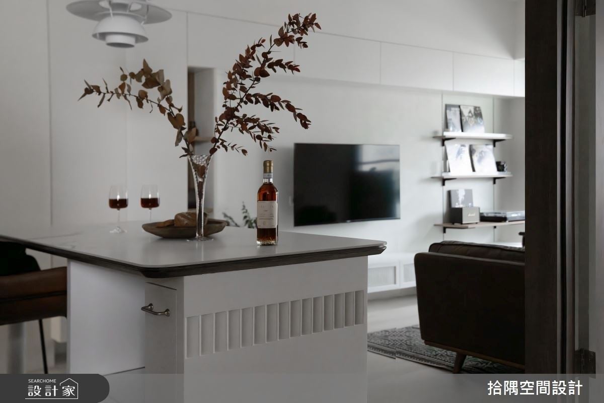 現代輕復古設計讓人一見傾心！15 坪小宅以復古元素調味一房兩廳，創造採...