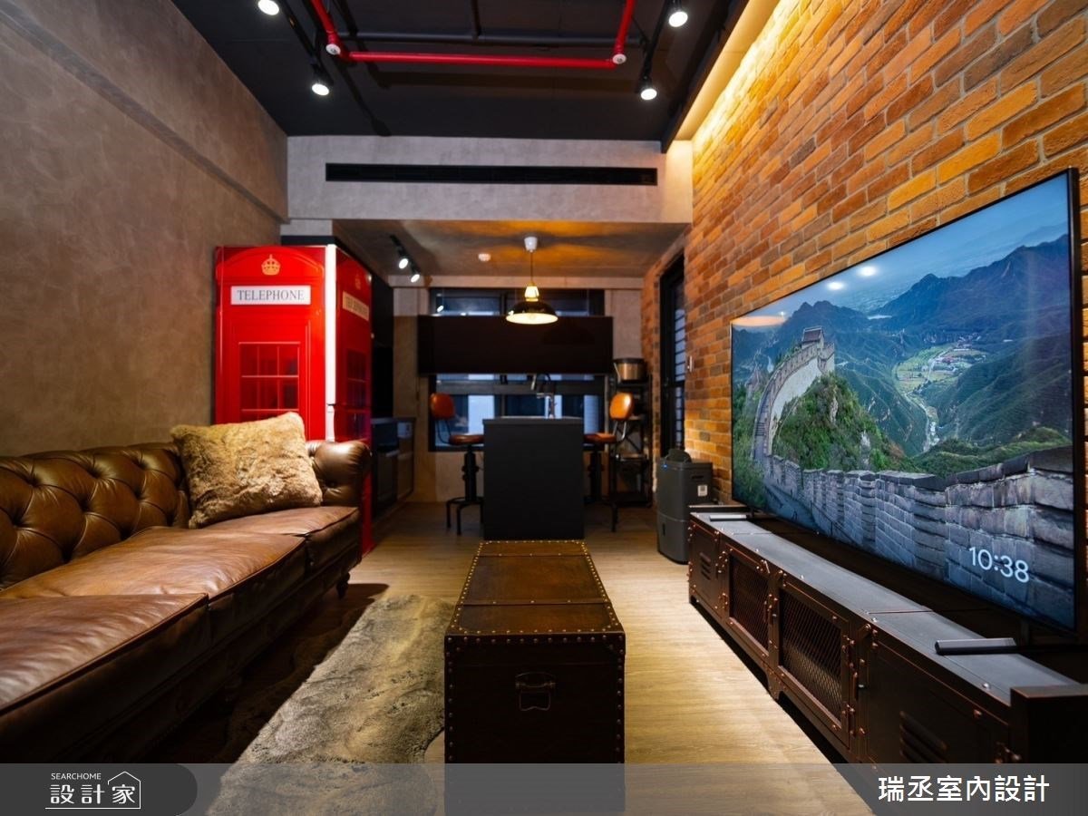 聰明選擇材質，16坪新家充滿個性又實用的巧思設計，專屬琴房讓愛妻沉浸...