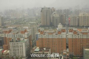 購屋Ｍ型化 豪宅、都更屋當道