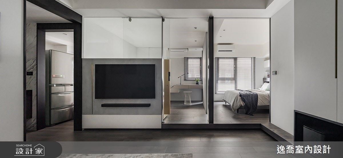 好，15 坪單身宅這樣剛好！用輕隔間客變出日光客廳、高收納更衣室