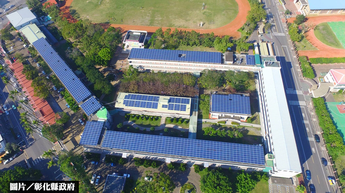 違建也可綠能屋頂　政府擬補助40%