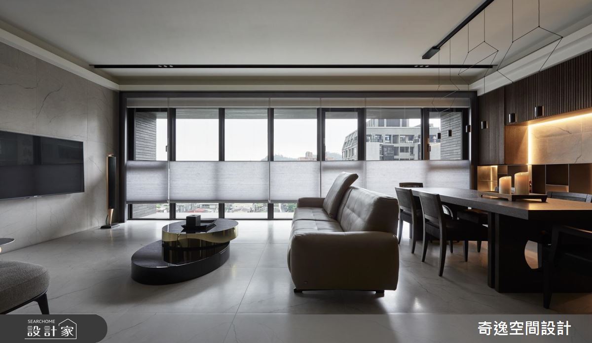 好像變魔術！神奇拉門串連一家 3 口的 34 坪日常生活