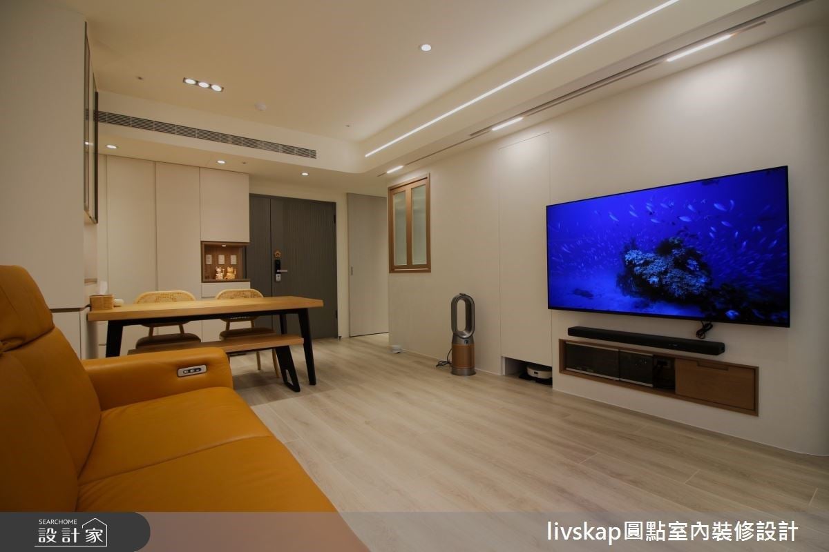 開箱精品包藏家的夢幻天堂! 老屋翻新增設除濕系統與海量展示收納，客製...