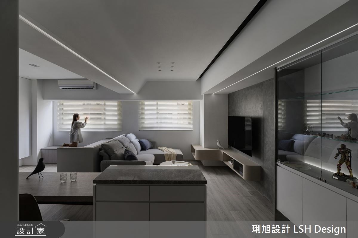 20 年老屋按下重置鍵！格局全砍重新配置，突兀樑柱與造型天花結合，低調...