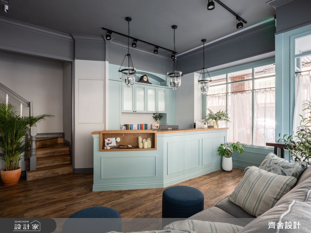 中古屋蛻變莫蘭迪美式牙醫診所！深色木質與療癒色彩家屋氛圍，撫平看牙...