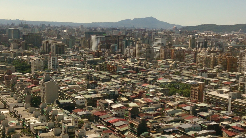 疫情衝擊交易量縮  7月六都買賣移轉均減三成