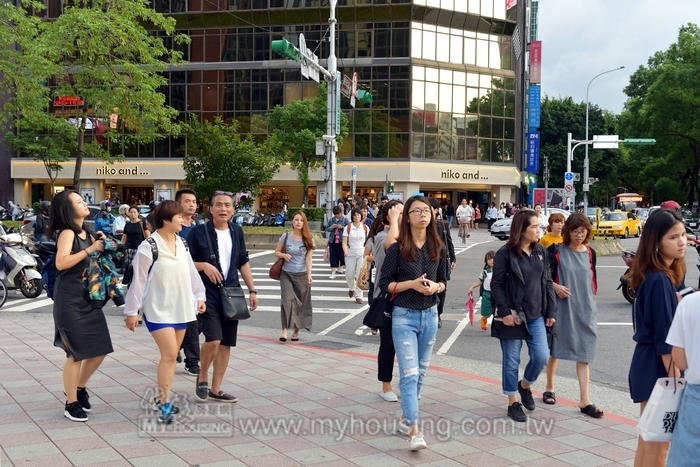 第四季北市商辦租金　每月每坪2480