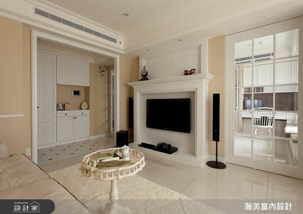 美式風實現手繪童話般生活！玻璃門雙動線製造靈活好格局