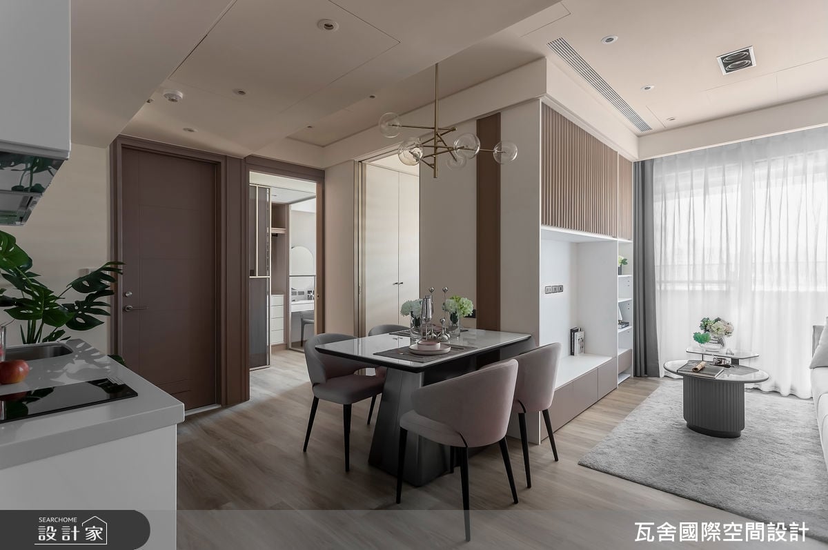 輕甜法式風格生活提案，高坪效兩房兩廳的預售屋，用奶茶色與軟裝疊加出...