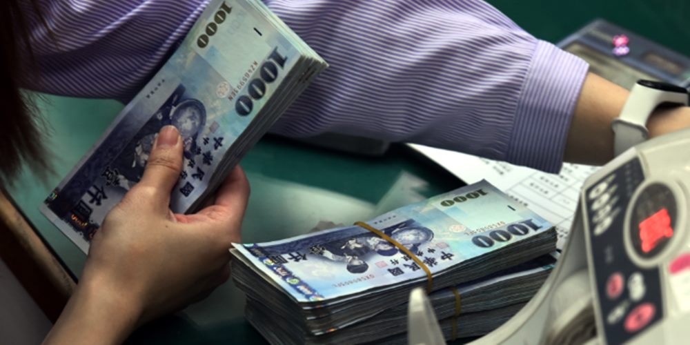 沒富爸爸 他月薪46K 26歲靠這招成功買房