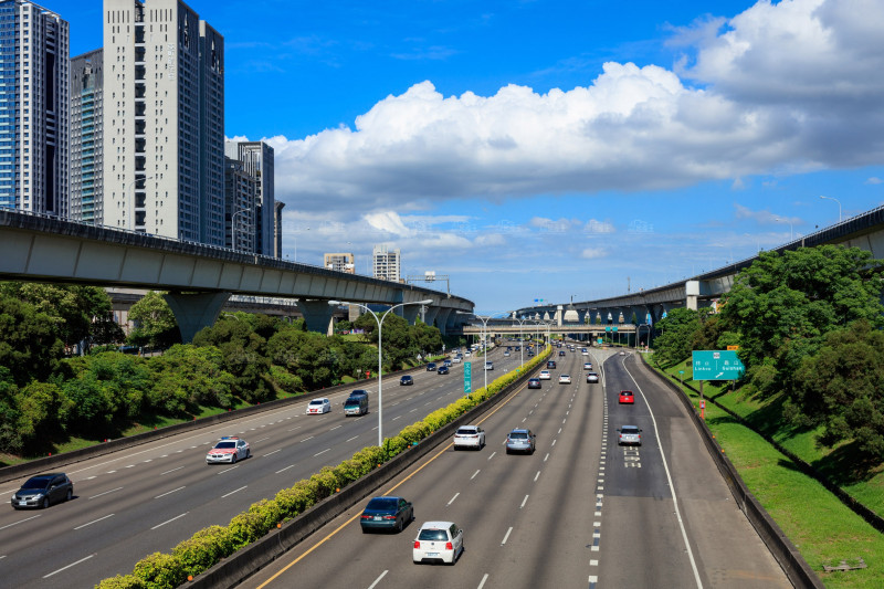 金融繼續收緊  工業地貸款限縮