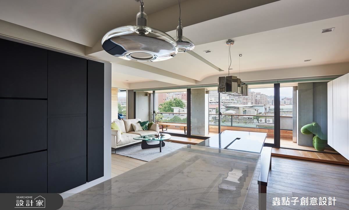 美酒佳餚齊上桌，兄弟姐妹們集合開趴囉！