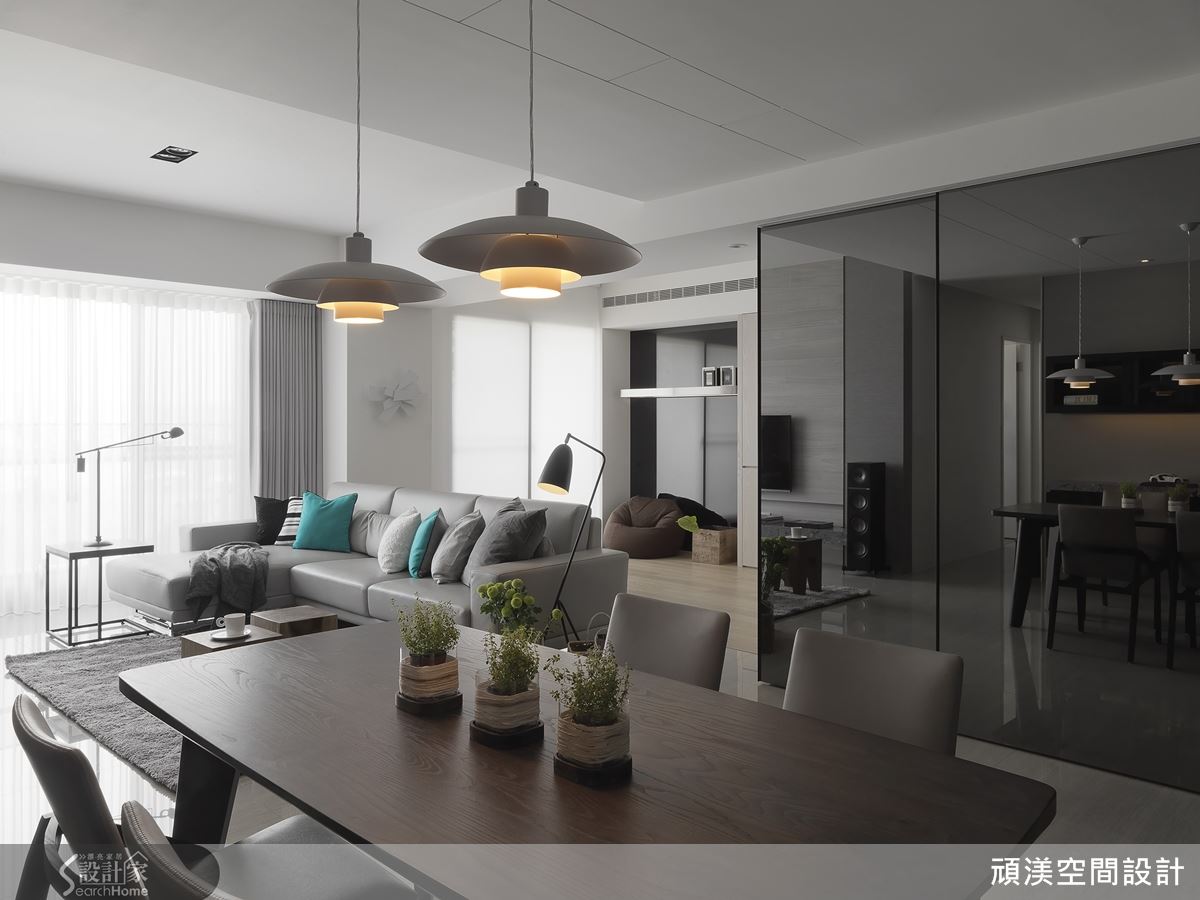 療癒灰調中，看見一抹幸福藍