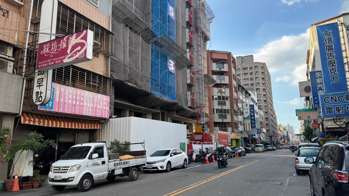 建照大減28%、使照卻衝近10年次高！信用管制壓推案、交屋潮擠市場　房市...