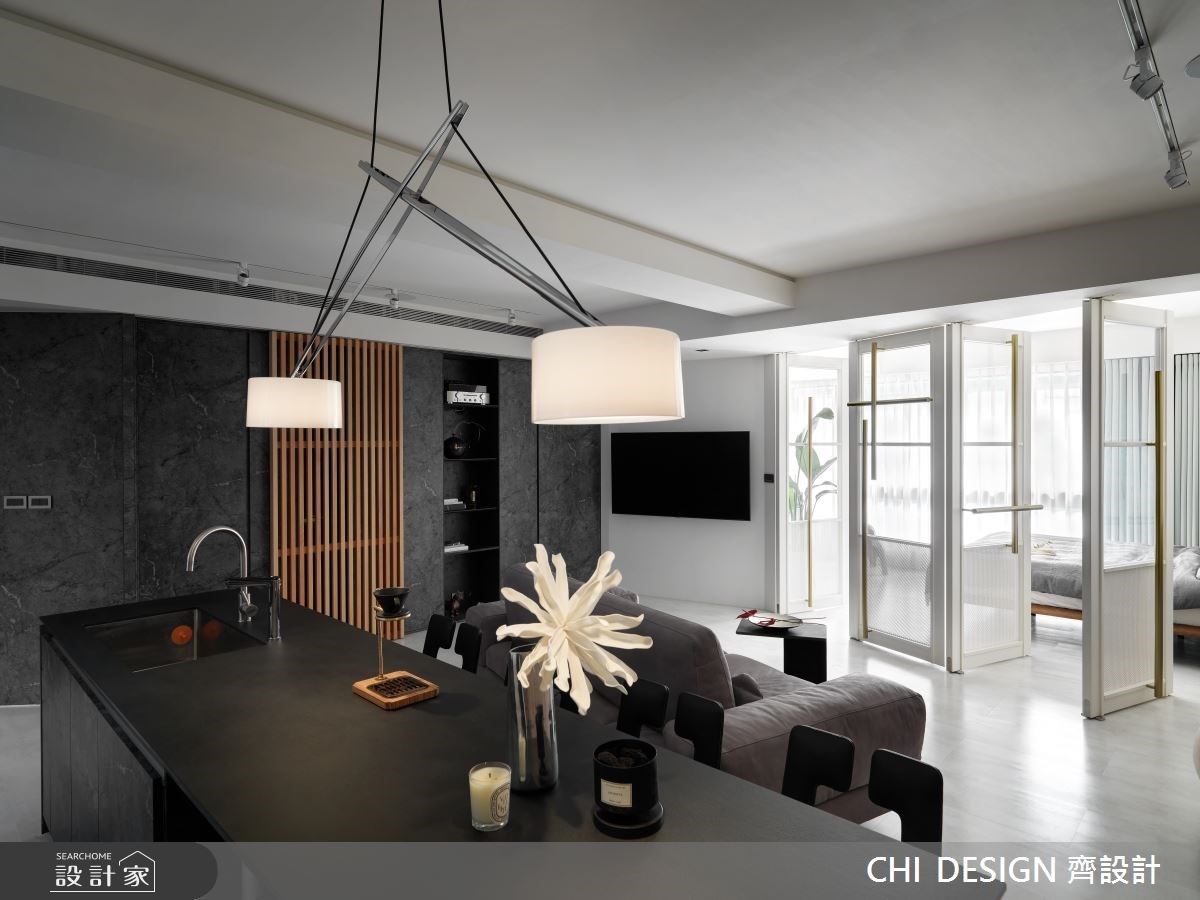 特殊格局引進陽光入浴！30 坪長型老屋重新揉製成混搭品味宅