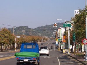 特三號道路題材 嶺東房價加溫