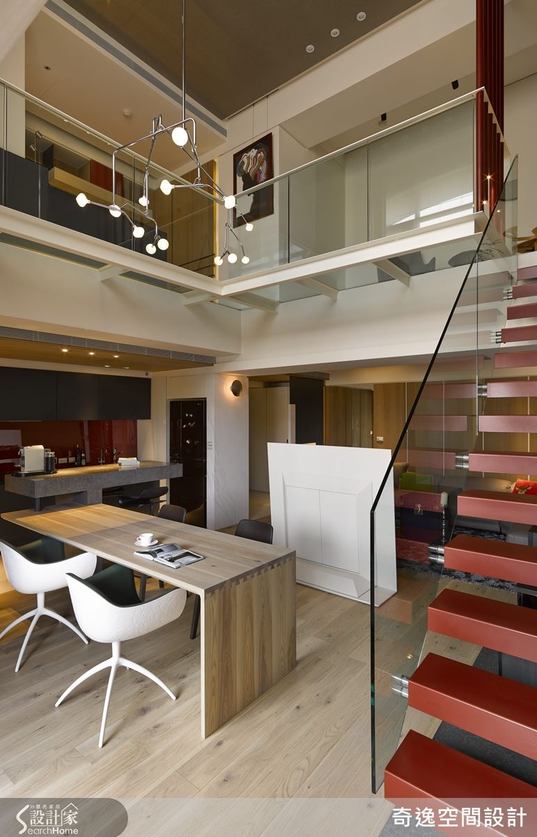 40坪樓中樓擁百坪空間感 101煙火在眼前