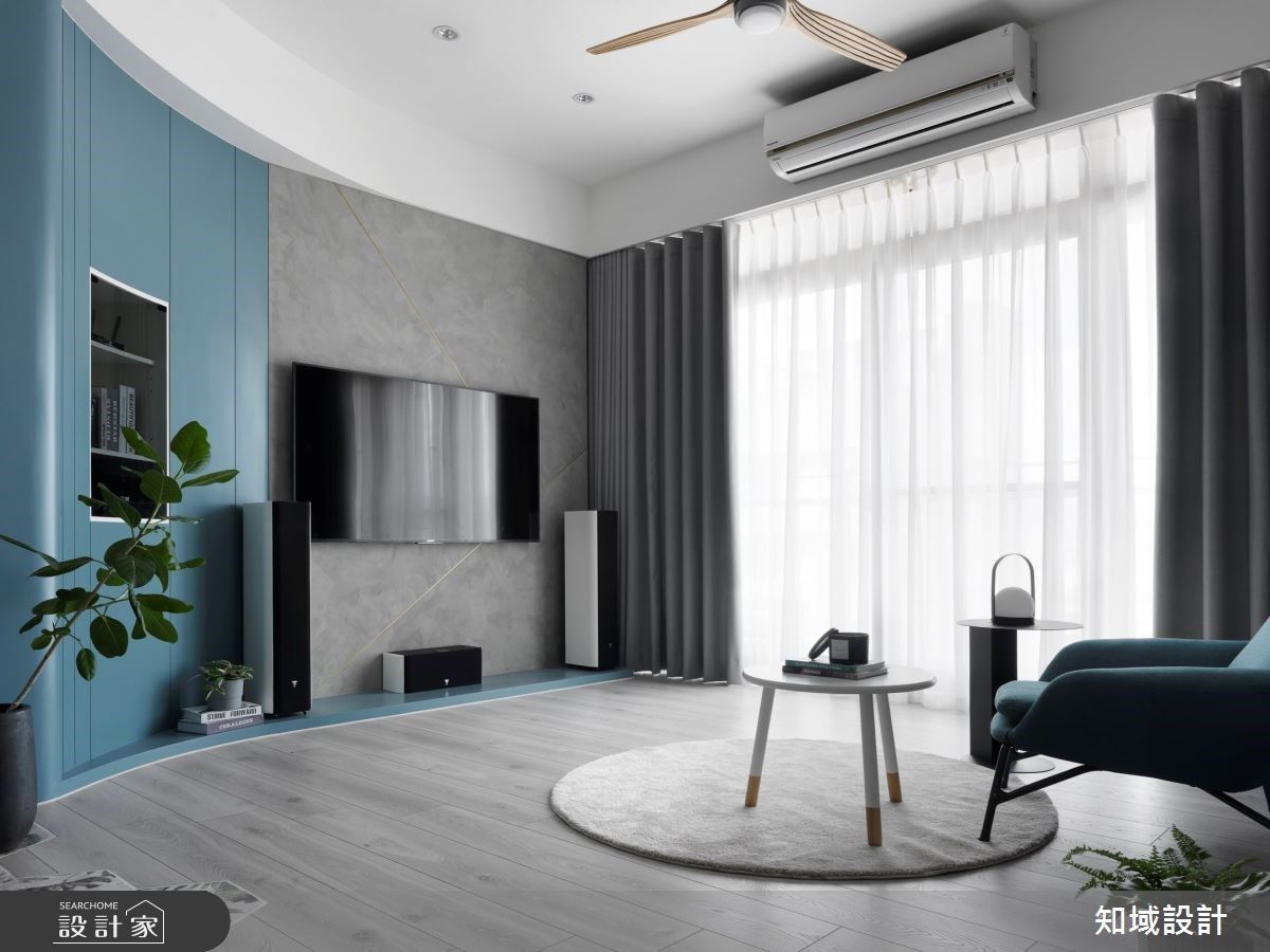 轉個彎，收納動線超有感！19 坪現代風美型小宅的藍色魔法