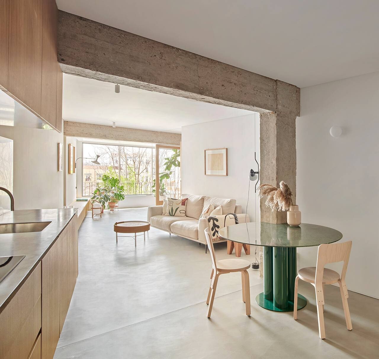 馬德里現代住宅　回歸生活與空間的起點：專注留白真理 重新定義家的親密...