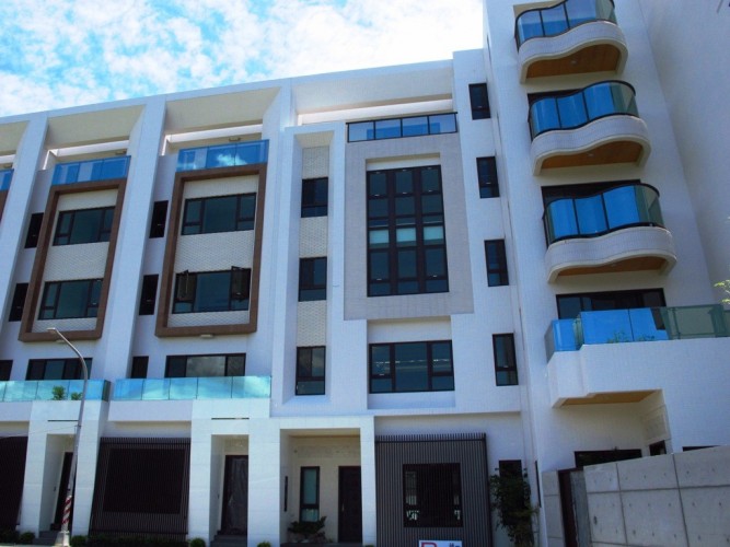 「蒔富」一款令人寬心的綠海別墅