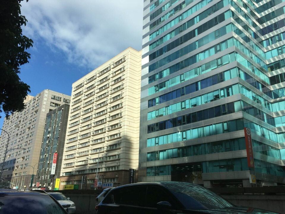 坐東朝西午後就有西曬的問題產生。(圖片來源藍浩勻)