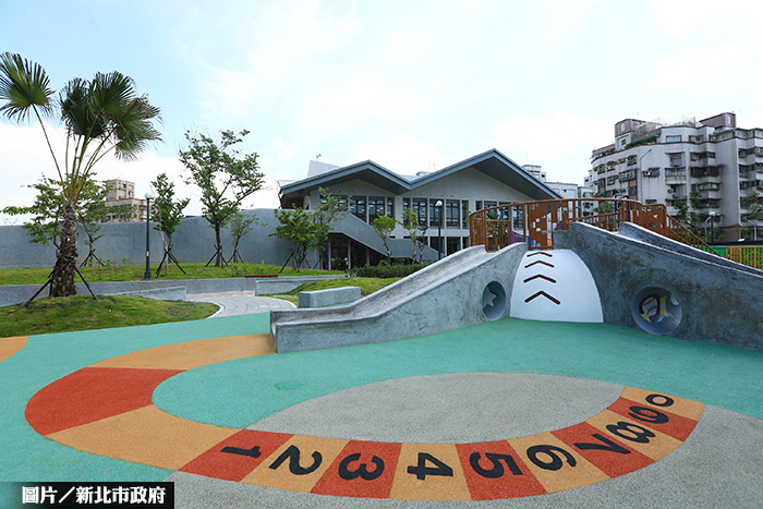 二重埔市民中心啟用 棒球風吸睛