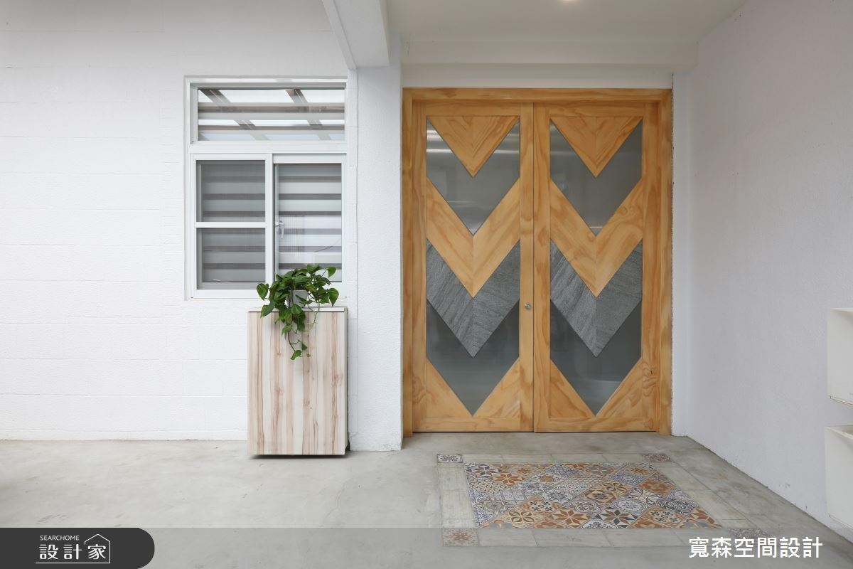 揭秘絕美設計師辦公室！「輕工業風 + 日式簡約風」混搭透天老宅重獲第二...