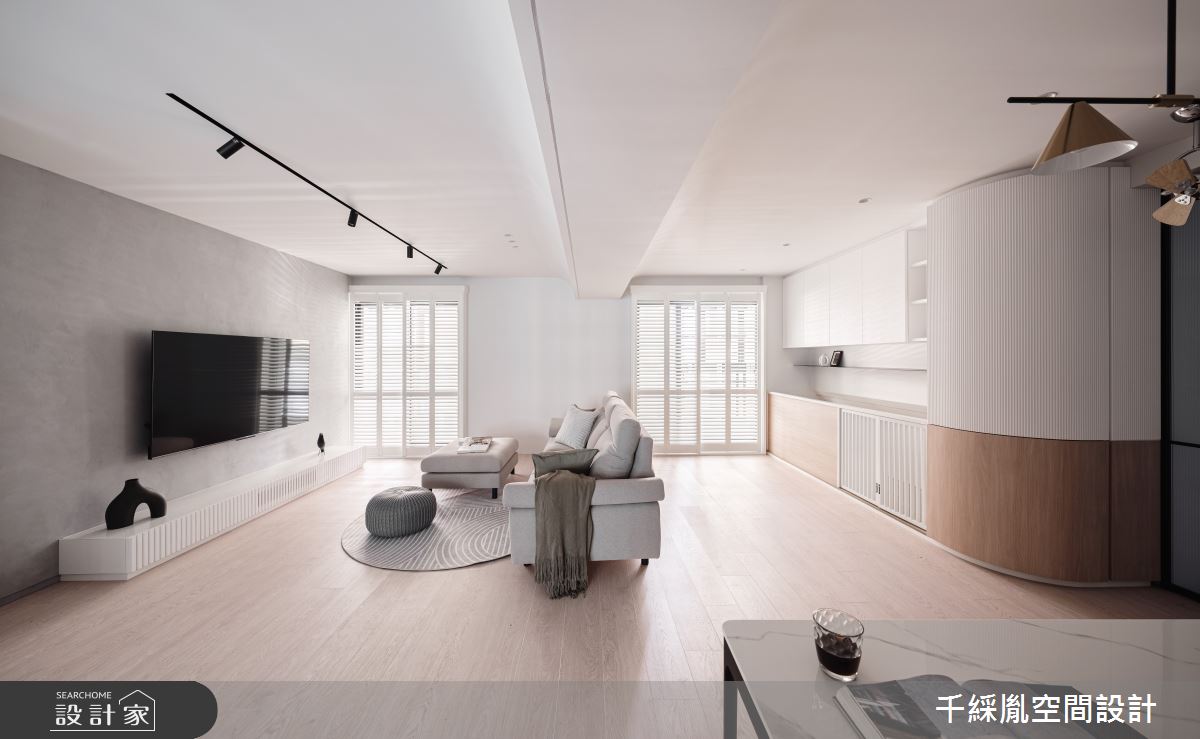 空間不夠怎麼辦? 那就把兩戶打通吧! 45坪雙拼北歐宅陪伴一家五口的溫馨日常