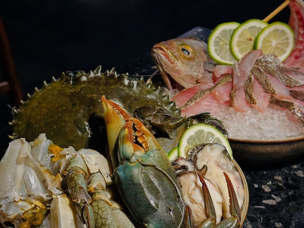 台南中西區精緻火鍋！當季海味、手作丸子打造約會聚餐儀式感