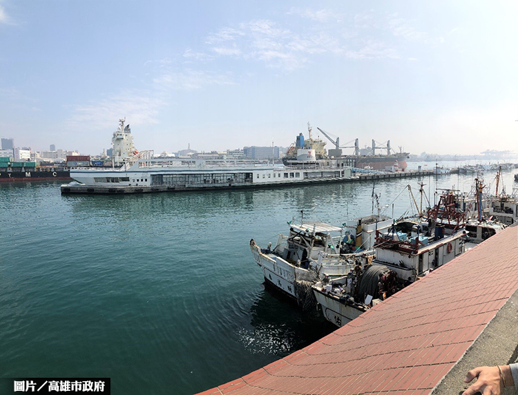 海景第一排 高雄旗津漁港堤船型建築招租