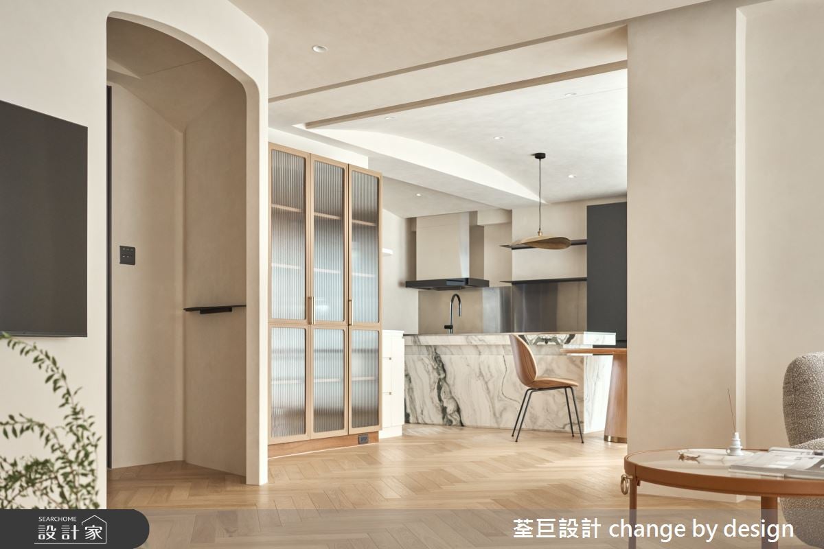 【TV】優雅歐美設計結合流暢幾何曲線 體現藝術親子宅的設計魅力