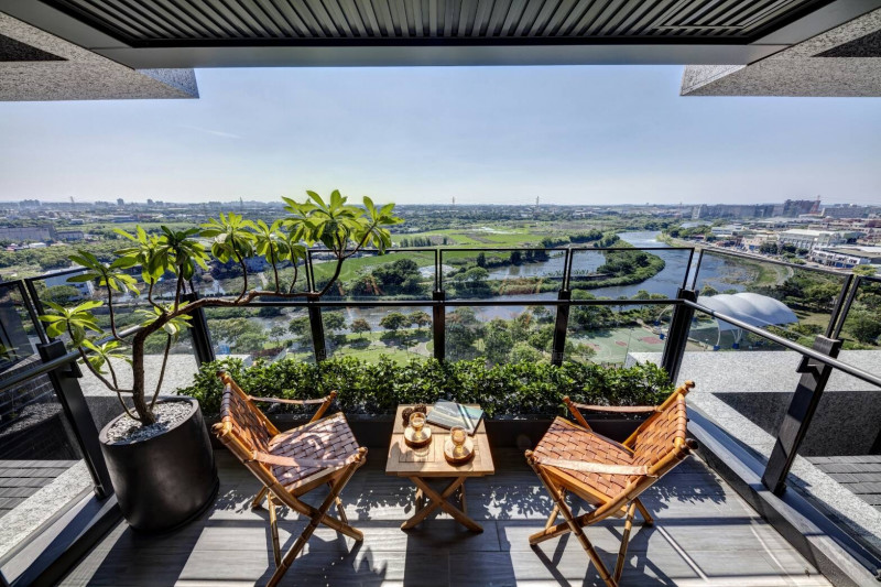 香港移民潮，高熱賣光明鼎未來式豪宅受矚目