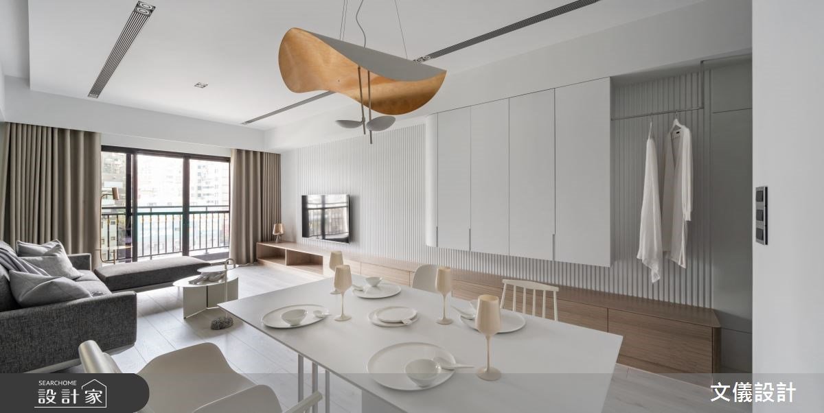 從簡約純白看見輕奢飯店風！以柔和燈帶，烘托居家的細緻與美好