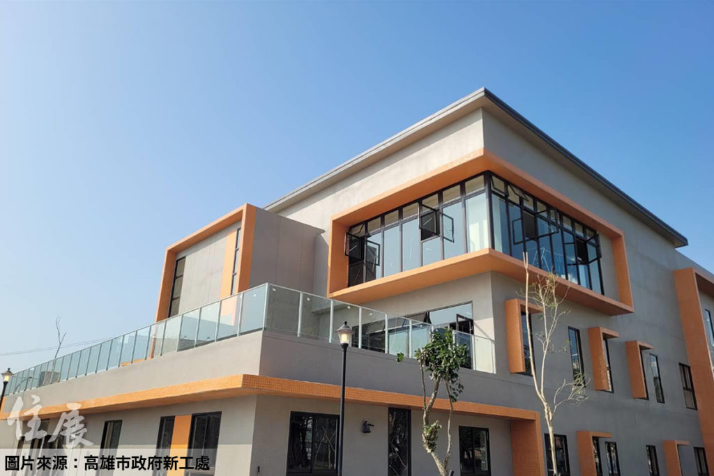 鳳山日照社福多功能中心揭牌啟用 提供全面式長照與兒福需求