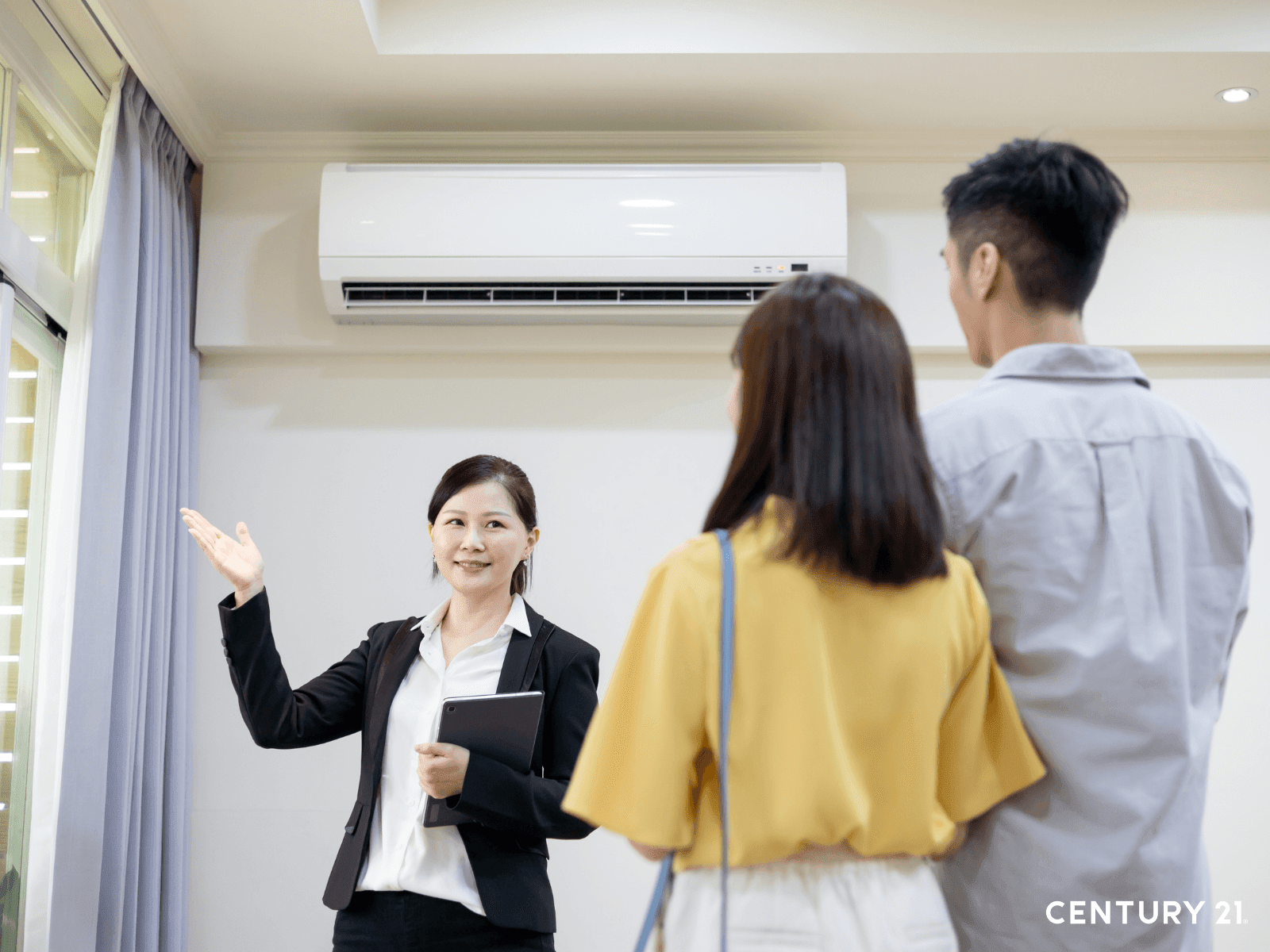 21世紀不動產觀察到，年輕購屋族對節氣禁忌的顧慮已明顯降低，不僅無懼進場，還善用這段「人潮錯峰期」享受更充裕的看屋時間（圖片來源_21世紀不動產）