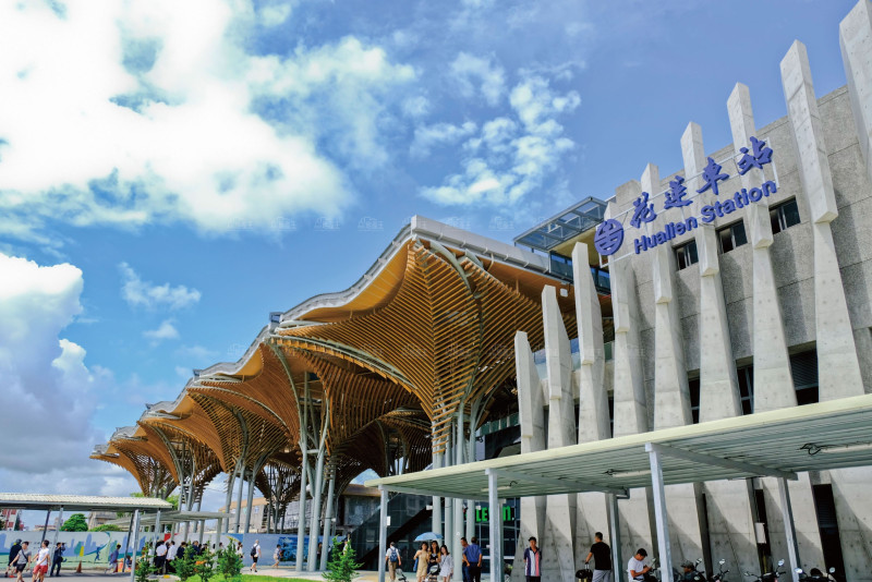 震災有難同當  重建使命共扛 振興花蓮經濟  台北市不動產仲介公會當仁不讓