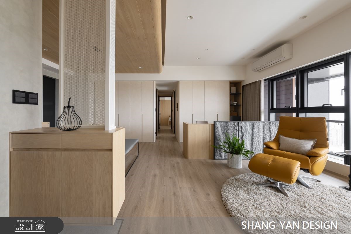 奶油色的暖心時刻！漫步自然療癒系現代宅，感受陽光與木質的迷人交織！