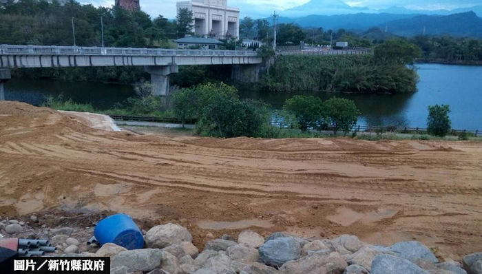 肖想峨眉湖觀光財　地主違法開挖