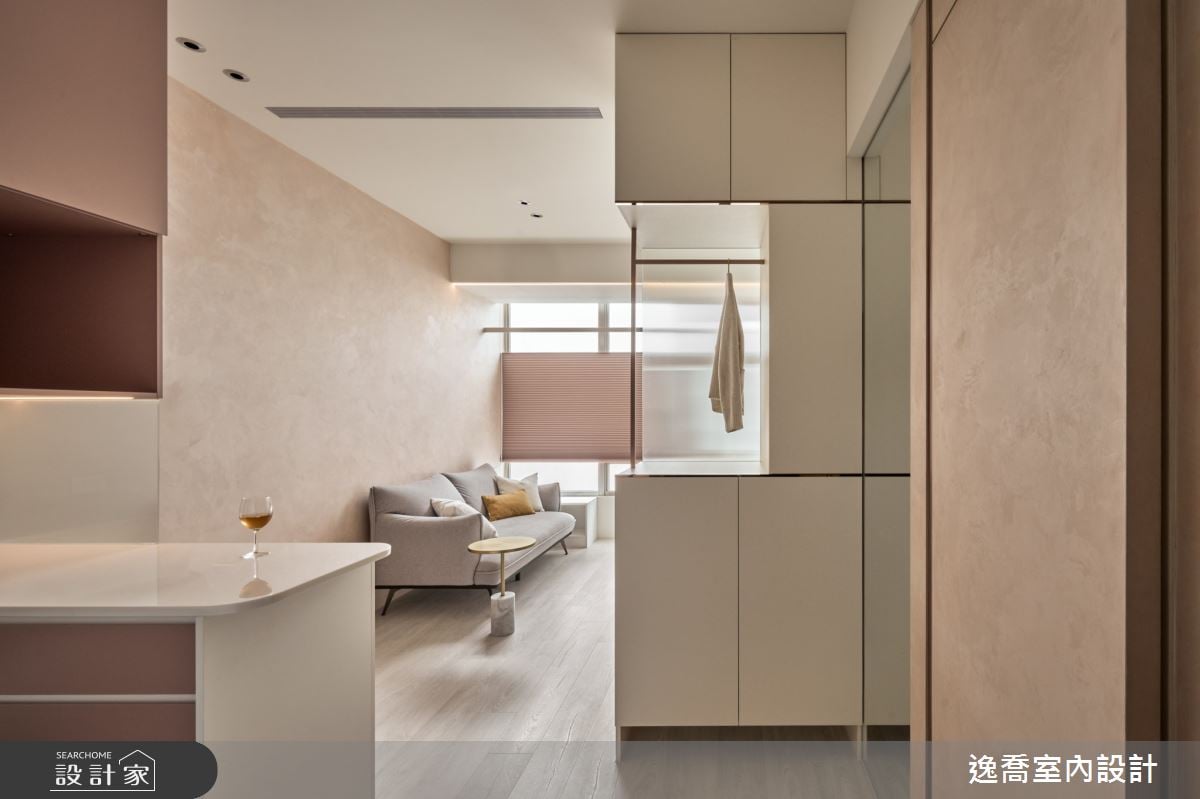 台北中山區8.5坪老屋翻新，媲美18坪的開闊感與強大收納，注入柔和奶油色...