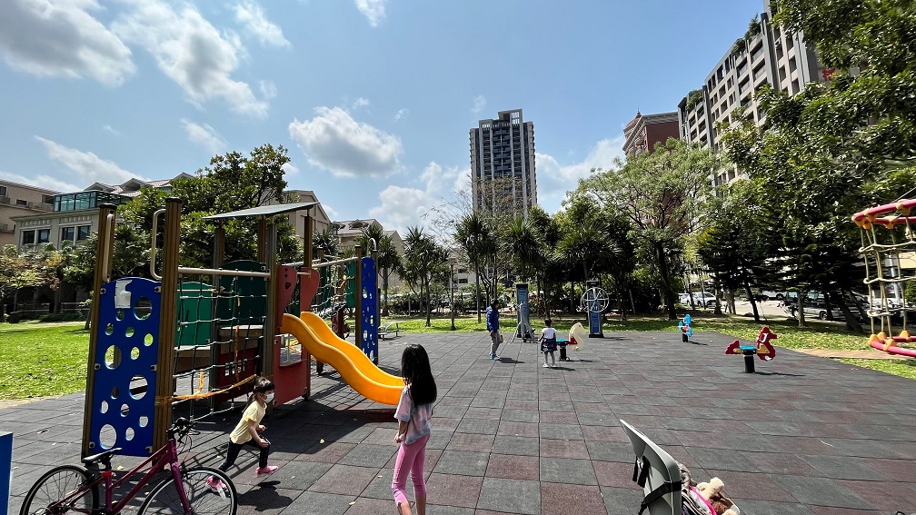 鄭文在／夫妻沒生孩 辛苦一輩子的遺產竟要跟「他們」共同分配！