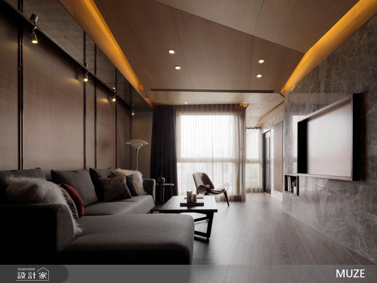 木作貼皮包覆天花、木地板鋪陳地面型塑暖心設計，40 坪老屋改造成現代風...