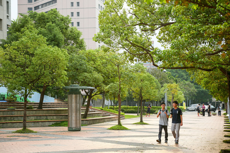 關於研究所，讀出特色更重要！