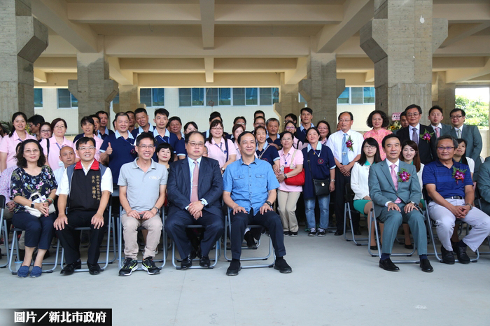 宗瑋工業廠房上樑 呼應新北工業4.0