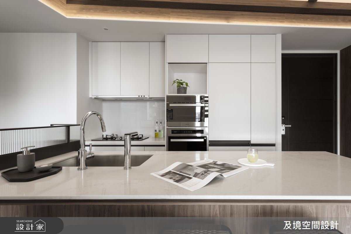 13 坪也擁有漂亮收納！快來看我家的高級小廚房