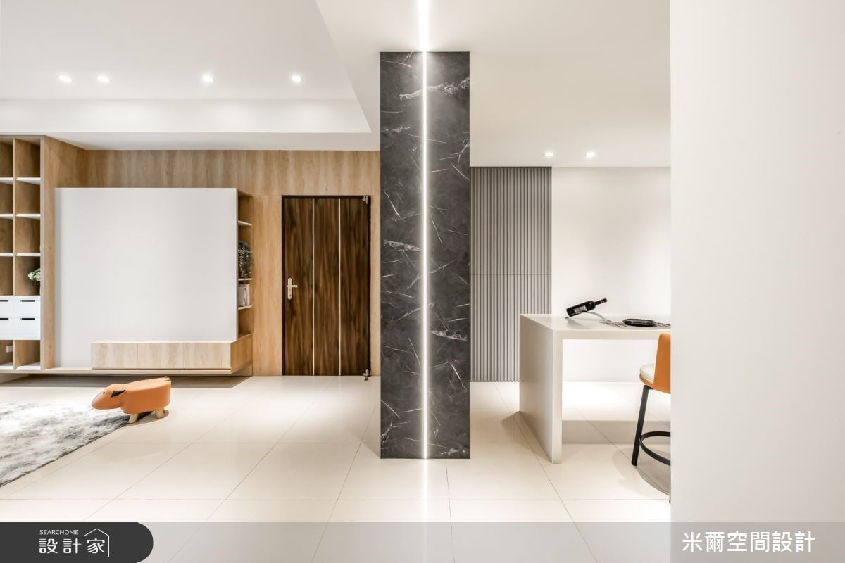 40坪老屋變身北歐風，給予居住空間放鬆、療癒的氛圍讓一家四口均保有獨...