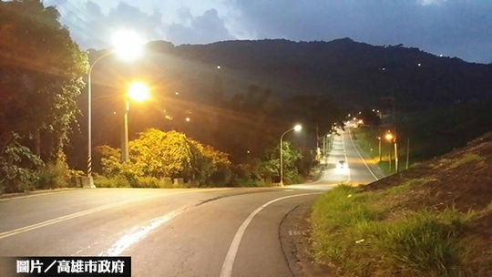 掃除天空蛛網　高雄市府推纜線下地