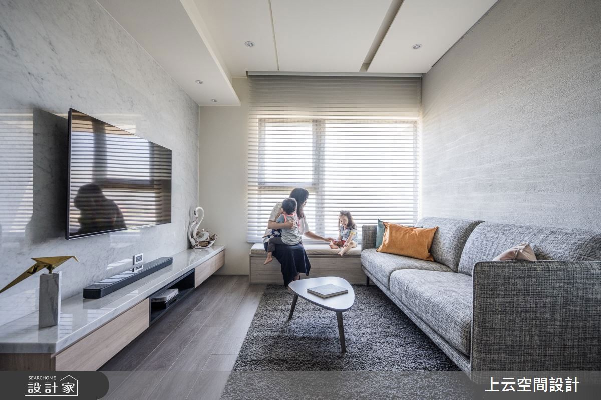 漫遊舒適生活感！質感親子現代宅，沉浸灰與白的迷人時光！ 