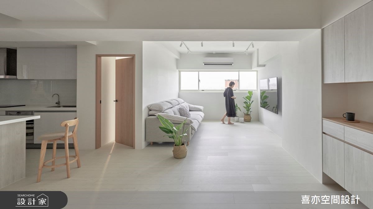 純白簡約風逆襲20年老屋！點亮親子宅外，還實現夢想裡的開放式廚房