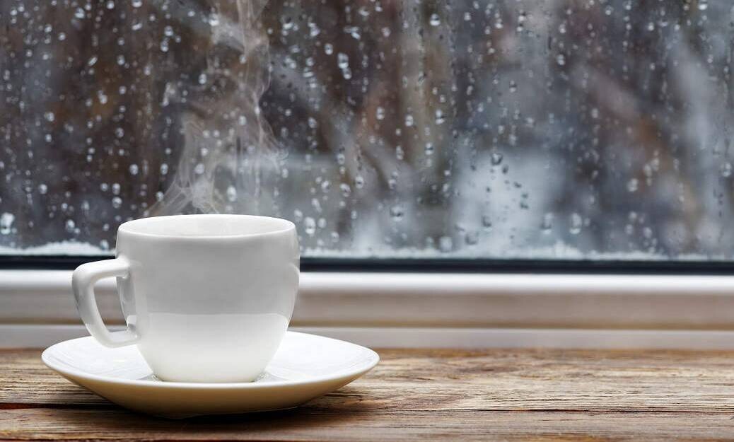 颱風天風雨交加，做好防颱準備才能安心度過。圖信義居家提供