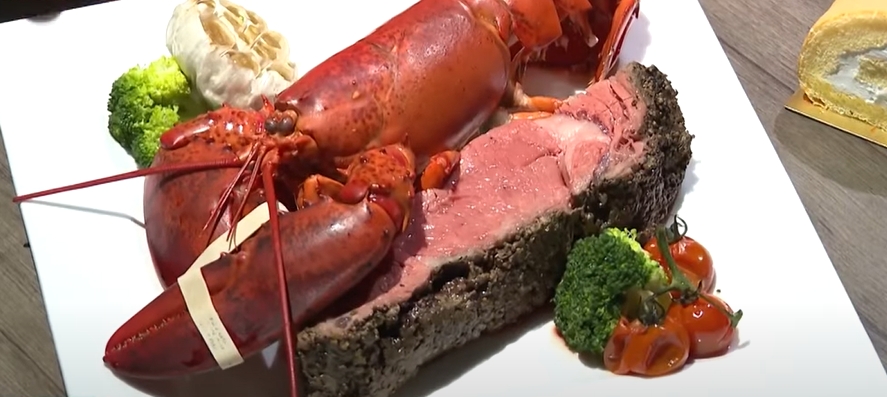 看球兼吃美食！ Buffet搬進經典賽球場裡